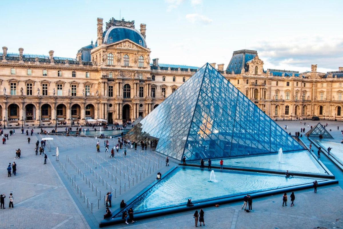 Heist at The Louvre!